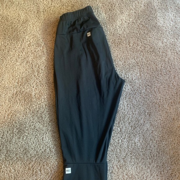 Black Athletic MEC Sports pants - Picture 3 of 10